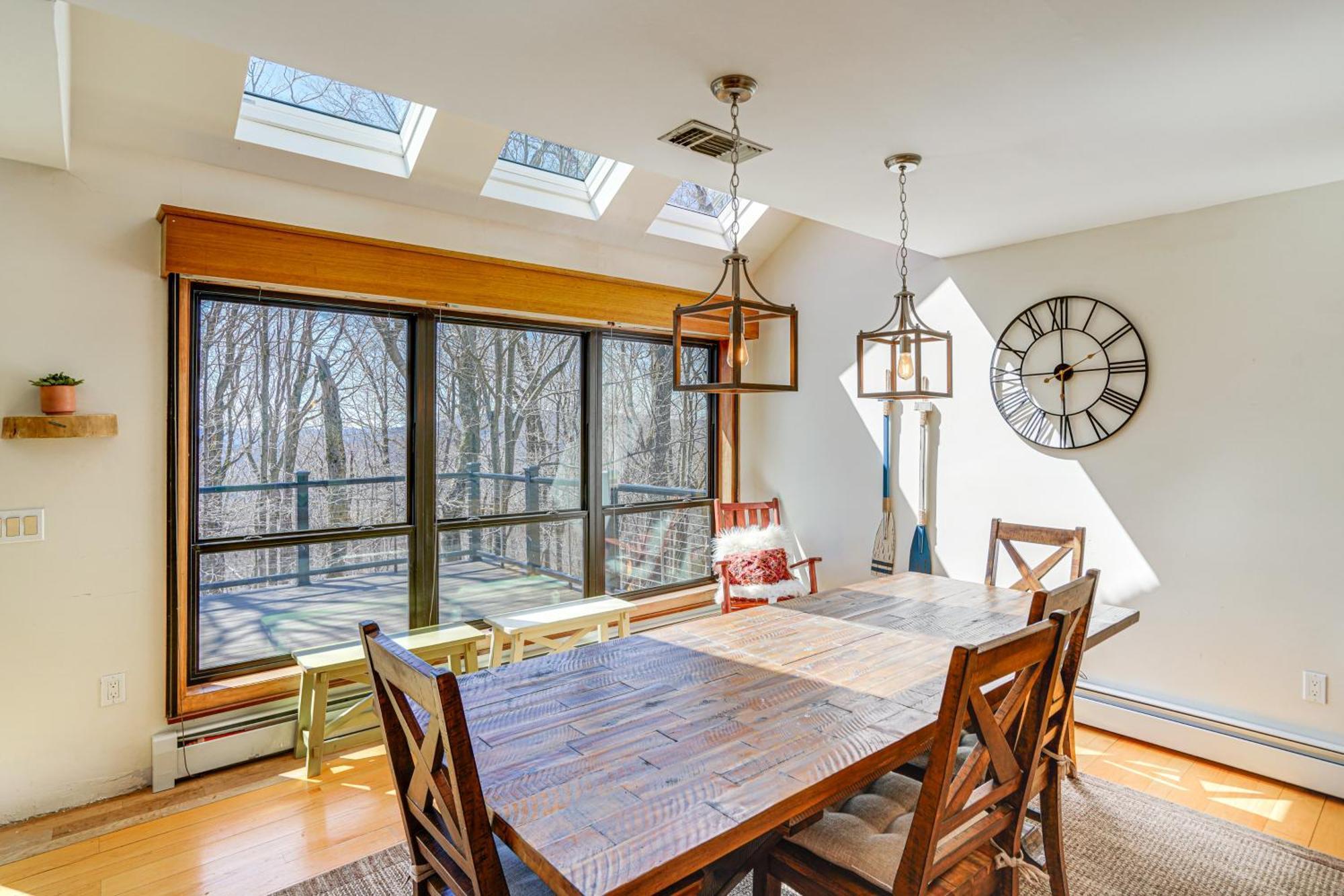 Wilmington Retreat With Deck, Lake Views And Game Room Buitenkant foto